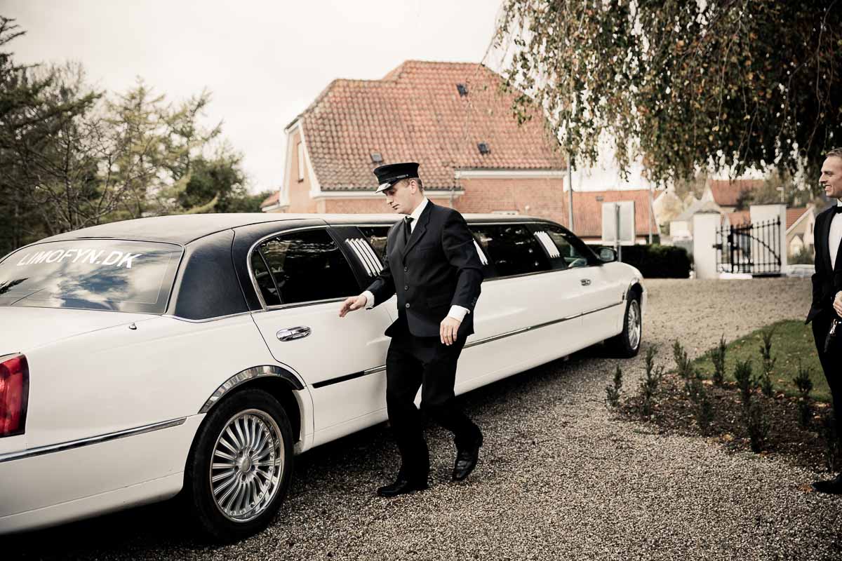 Your Modern Wedding Transportation