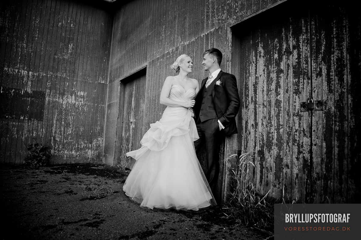 Black and White Wedding Photographs Verses Color Prints